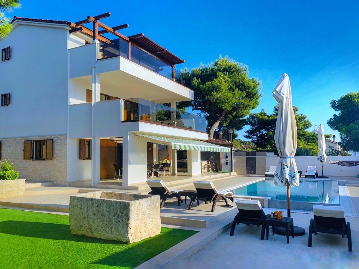 RažanjCasa Del Capitano别墅 外观 照片